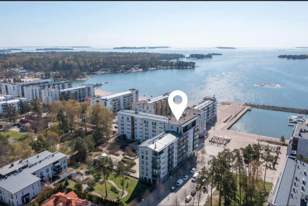 Meren Laeheisyydessae Iso Yksioe Helsinki Bagian luar foto
