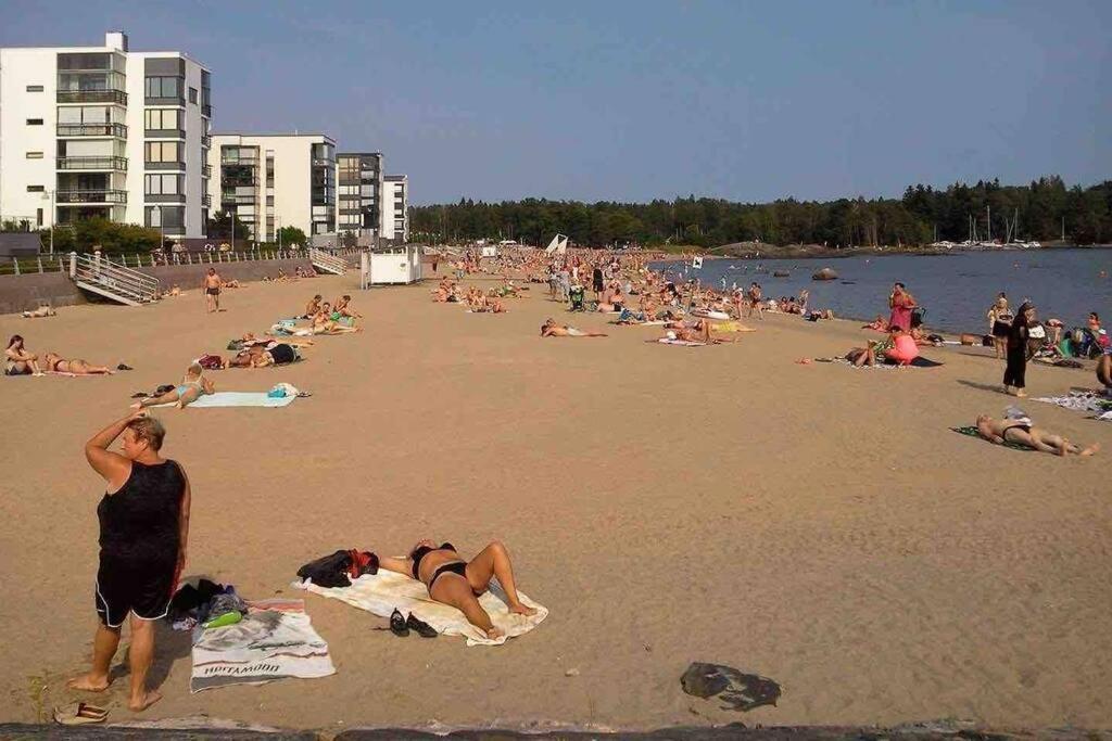 Meren Laeheisyydessae Iso Yksioe Helsinki Bagian luar foto